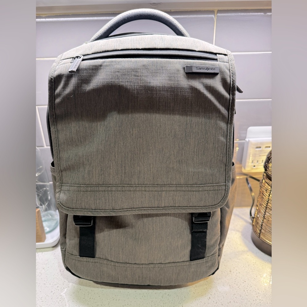 Samsonite gray backpack